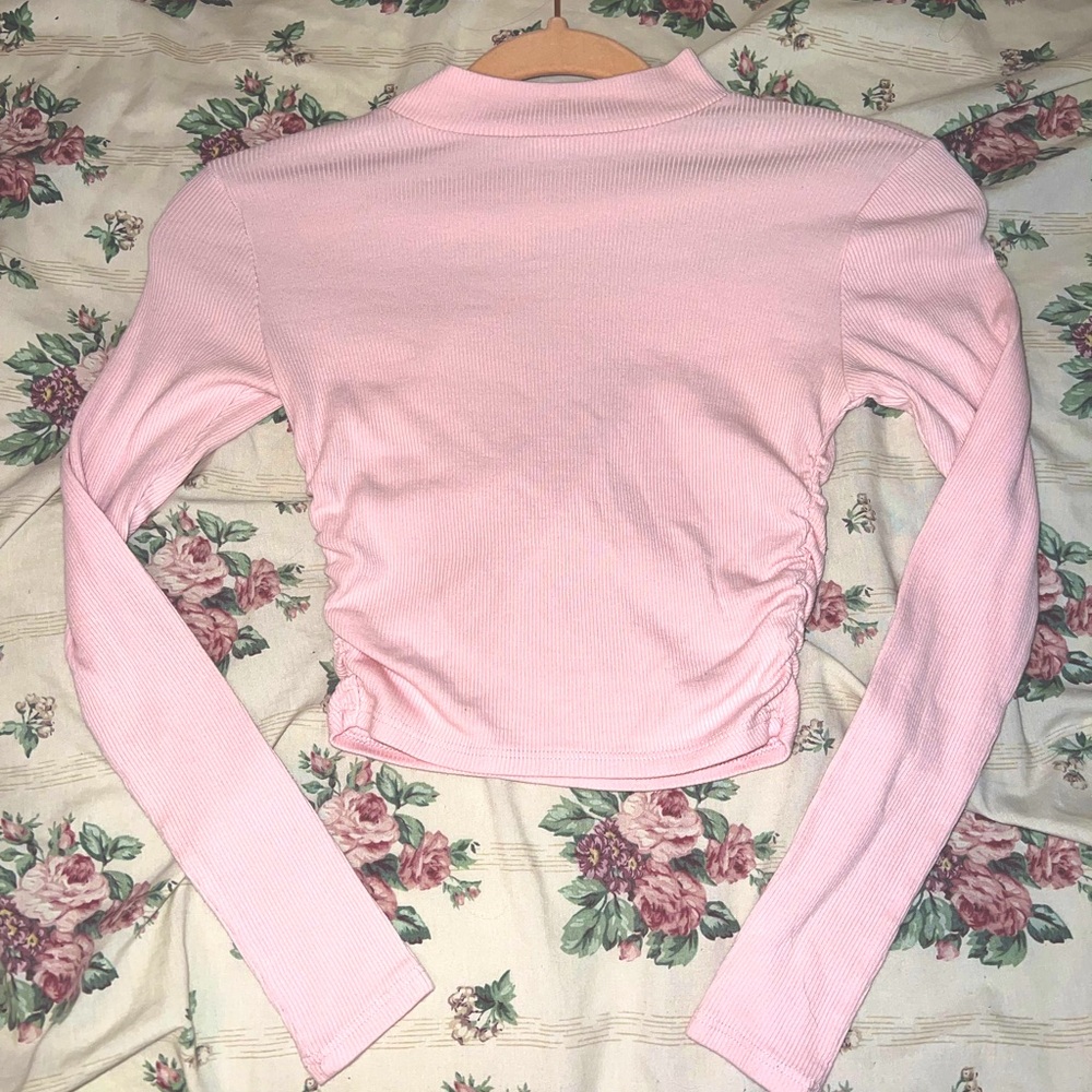 Pink turtle neck shirt, size XXS